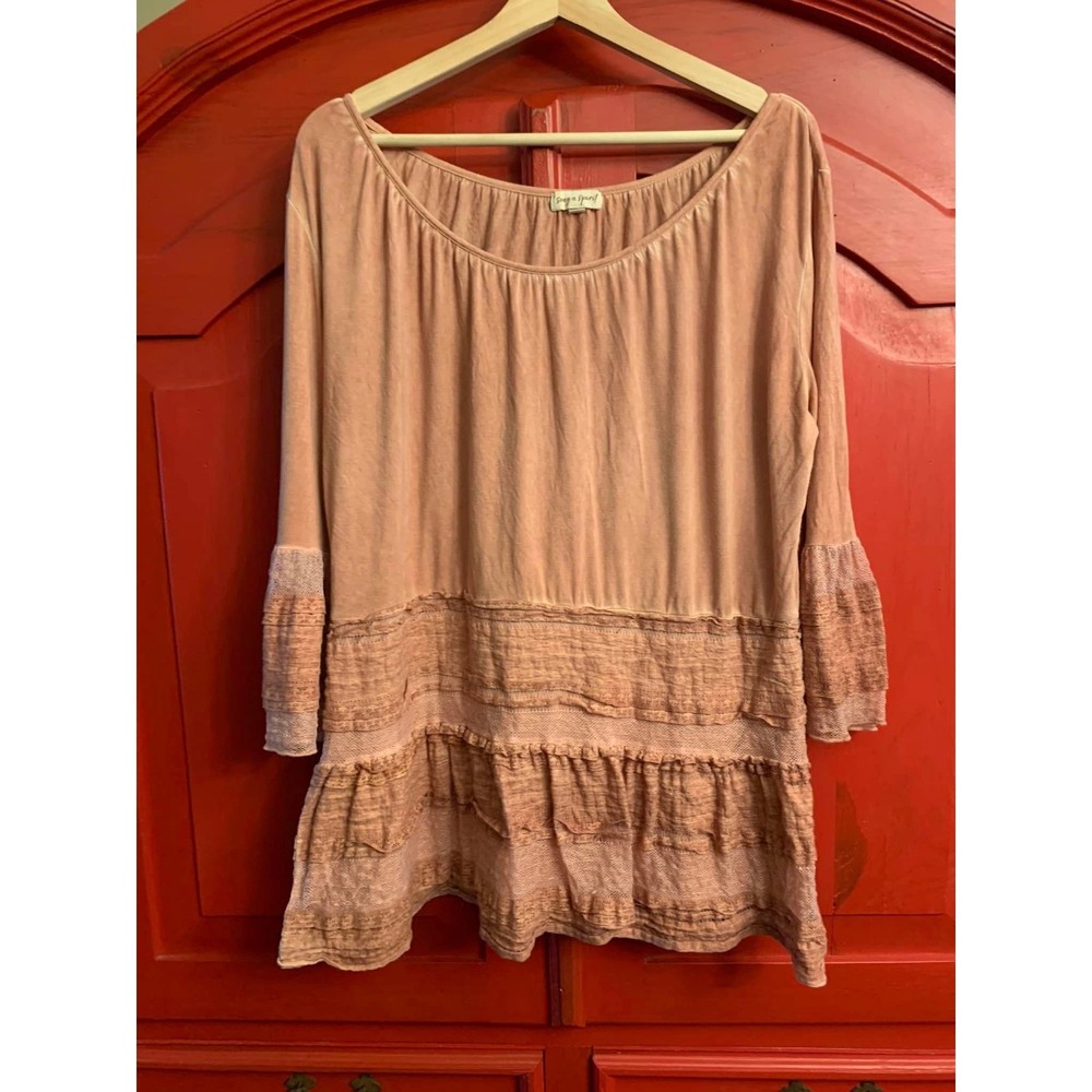 Song n Spirit Size L Spice Distressed Lace Ruffle Tunic Bell Sleeve Boho EUC